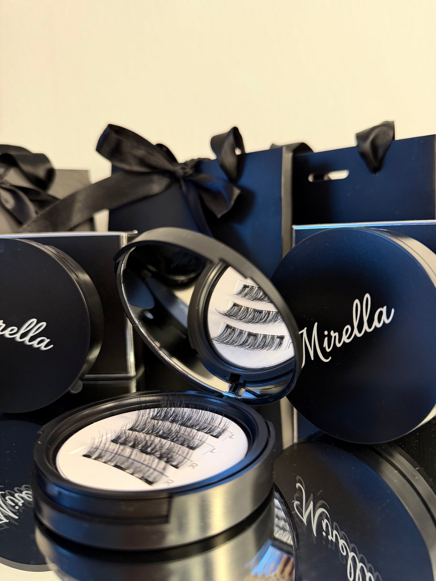 Mirella Lashes